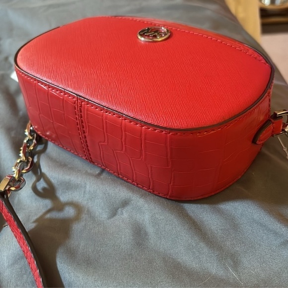 Michael Kors jet set glam red Crossbody NWT​​​ - Picture 4 of 9